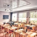 Zur Eiche Оверат