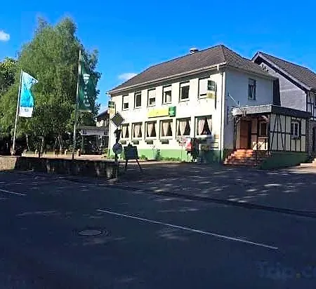 Zur Eiche Hotel 3*