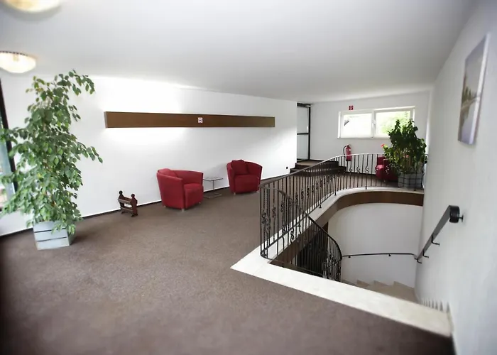 Zur Eiche 酒店 奥弗拉特