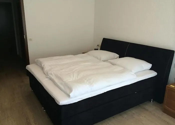 Zur Eiche 酒店 奥弗拉特